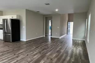34137 Scarlet Sage Ct, Wesley Chapel, FL 33545 - Photo 4