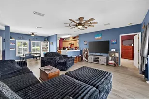 605 Cypress Park Ave, Tarpon Springs, FL 34689 - Photo 6