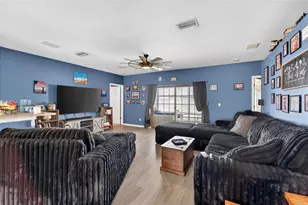 605 Cypress Park Ave, Tarpon Springs, FL 34689 - Photo 6