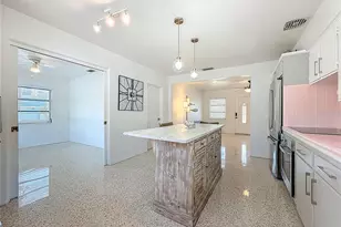 5401 17th Ave S, Gulfport, FL 33707 - Photo 4