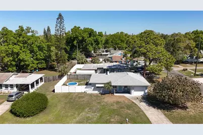 5401 17th Avenue S, Gulfport, FL 33707 - Photo 8