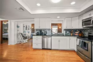 985 Gulf View Blvd, Dunedin, FL 34698 - Photo 2