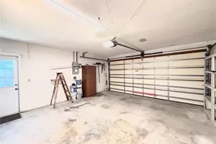 8335 Somerset Dr, Largo, FL 33773 - Photo 28