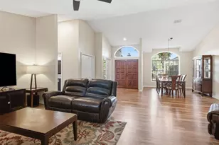 2729 Redford Ct E, Clearwater, FL 33761 - Photo 8