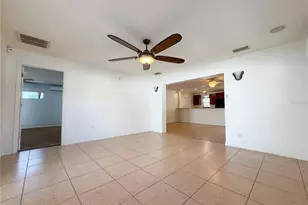 4013 52nd St Ct W, Bradenton, FL 34209 - Photo 4