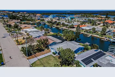 3931 Headsail Drive, New Port Richey, FL 34652 - Photo 12