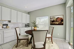 8444 Carriage Pointe Dr, Gibsonton, FL 33534 - Photo 8