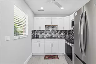 11805 Bayonet Ln, New Port Richey, FL 34654 - Photo 8