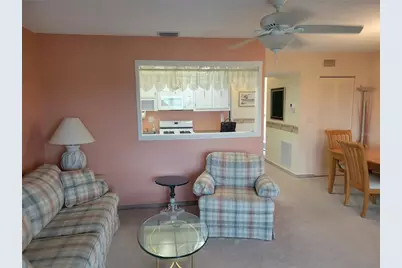 9950 62nd Terrace N #417, Saint Petersburg, FL 33708 - Photo 6