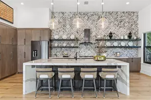 904 Anchorage Rd, Tampa, FL 33602 - Photo 12