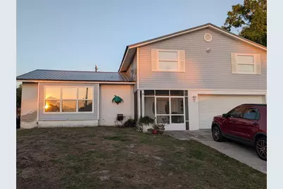 6817 Mitchell Circle, Tampa, FL 33634 - Photo 2