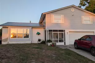 6817 Mitchell Cir, Tampa, FL 33634 - Photo 2