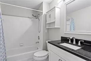 943 Normandy Trace Rd, Tampa, FL 33602 - Photo 14