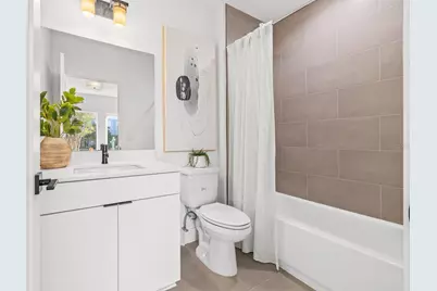 560 Dr Martin Luther King Jr Street S, Saint Petersburg, FL 33701 - Photo 8