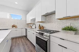 560 Dr Martin Luther King Jr Street S, Saint Petersburg, FL 33701 - Photo 10