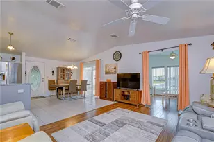 37232 Neukom Ave, Zephyrhills, FL 33541 - Photo 4