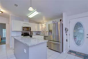 37232 Neukom Ave, Zephyrhills, FL 33541 - Photo 16