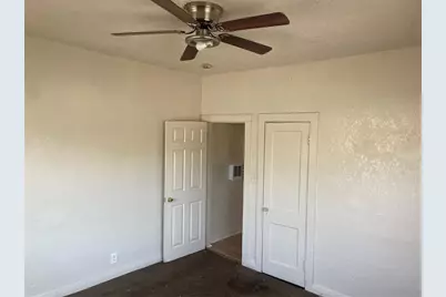 415 E Floribraska Avenue, Tampa, FL 33603 - Photo 14