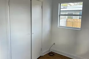 5038 37th Ave N, Saint Petersburg, FL 33710 - Photo 14