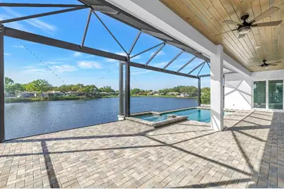 600 Tallahassee Drive NE, Saint Petersburg, FL 33702 - Photo 12