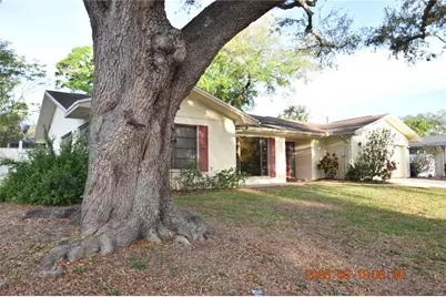 2562 Redwood Way, Clearwater, FL 33761 - Photo 2