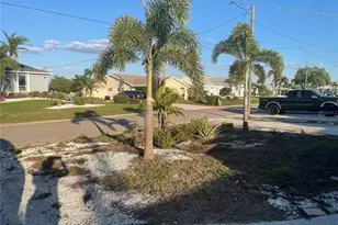 744 Gran Kaymen Way, Apollo Beach, FL 33572 - Photo 2