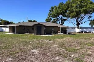 6810 Thomas Cir, Tampa, FL 33619 - Photo 24