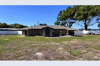 6810 Thomas Circle, Tampa, FL 33619 - Photo 22