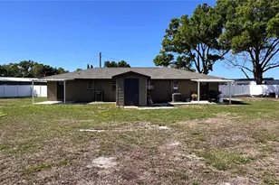 6810 Thomas Cir, Tampa, FL 33619 - Photo 22