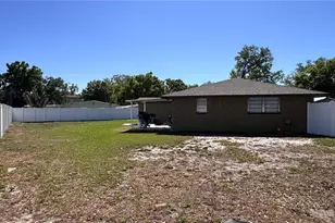 6810 Thomas Cir, Tampa, FL 33619 - Photo 18