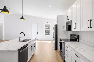 9243 Gibralter St, Spring Hill, FL 34608 - Photo 12