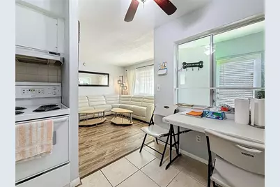 250 Rosery Road NW #228, Largo, FL 33770 - Photo 12