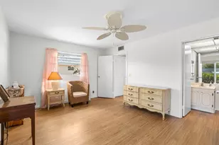1801 Bedford Ln, Sun City Center, FL 33573 - Photo 10