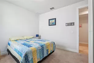19246 Briarbrook Dr, Tampa, FL 33647 - Photo 20