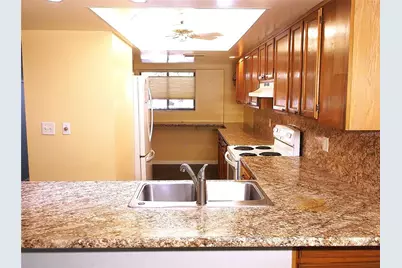 9433 Harbor Greens Way #305, Seminole, FL 33776 - Photo 8