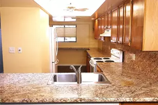 9433 Harbor Greens Way, Seminole, FL 33776 - Photo 8