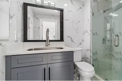 5803 Tampa Shores Boulevard, Tampa, FL 33615 - Photo 18