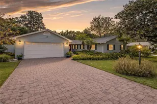 2102 W Kyra Dr, Tampa, FL 33612 - Photo 36