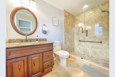 2102 W Kyra Drive, Tampa, FL 33612 - Photo 24