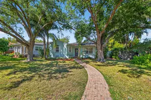 169 27th Ave N, Saint Petersburg, FL 33704 - Photo 4