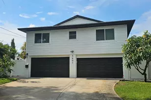 3401 Manatee Dr SE, Saint Petersburg, FL 33705 - Photo 1