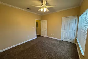 18575 Bridle Club Dr, Tampa, FL 33647 - Photo 14