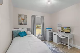 606 Wilson St, Wildwood, FL 34785 - Photo 20