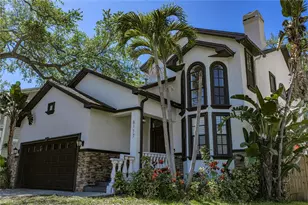 6117 S Russell St, Tampa, FL 33611 - Photo 2