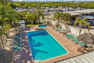 900 Cove Cay Dr, Clearwater, FL 33760 - Photo 54