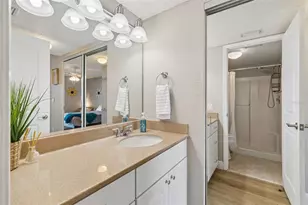 900 Cove Cay Dr, Clearwater, FL 33760 - Photo 34