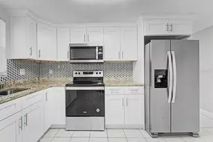 7012 Center Creek Dr, Tampa, FL 33615 - Photo 12