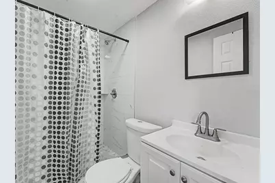 7012 Center Creek Drive, Tampa, FL 33615 - Photo 34