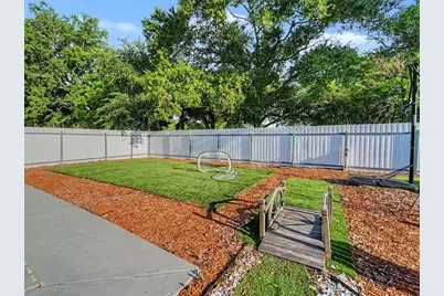 7012 Center Creek Drive, Tampa, FL 33615 - Photo 42
