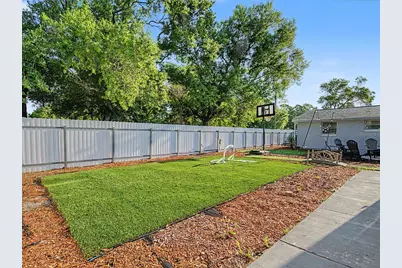 7012 Center Creek Drive, Tampa, FL 33615 - Photo 48